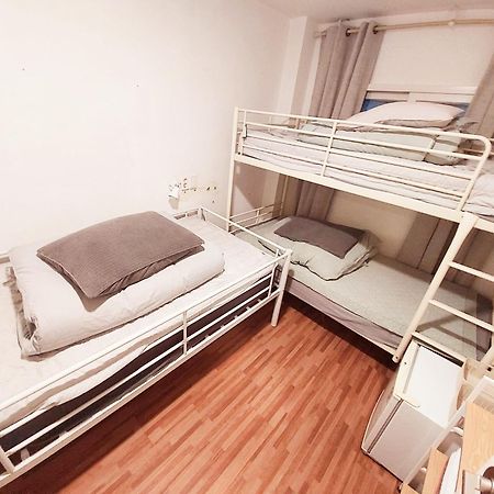 Blue Boat Hostel Myeongdong Seoul Exteriör bild